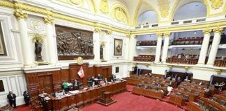 Congreso de Perú da el “sí” al debate sobre adelanto electoral