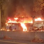 Foto: Un bus que transportaba migrantes se incendió, en Panamá / Cortesía