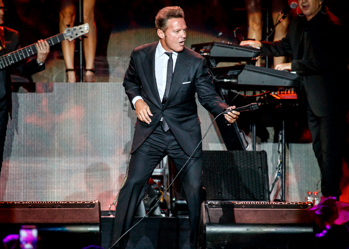 ¡Es oficial! Luis Miguel vuelve a los escenarios este 2023