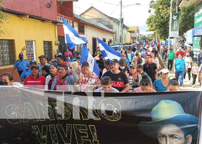 Foto: Caminata colorida "Sandino Vive" en Jalapa, Carazo y Chinandega / TN8