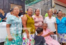 Mujer de Managua llega a sus 102 años y los celebra con su familia y amigos