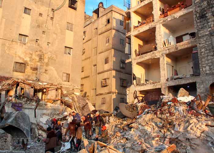 Siria y Türkiye reciben ayuda mundial tras terremotos