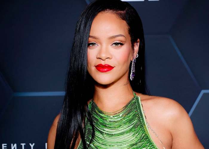 "¡No me importa!", dice Rihanna tras recibir críticas en redes sociales