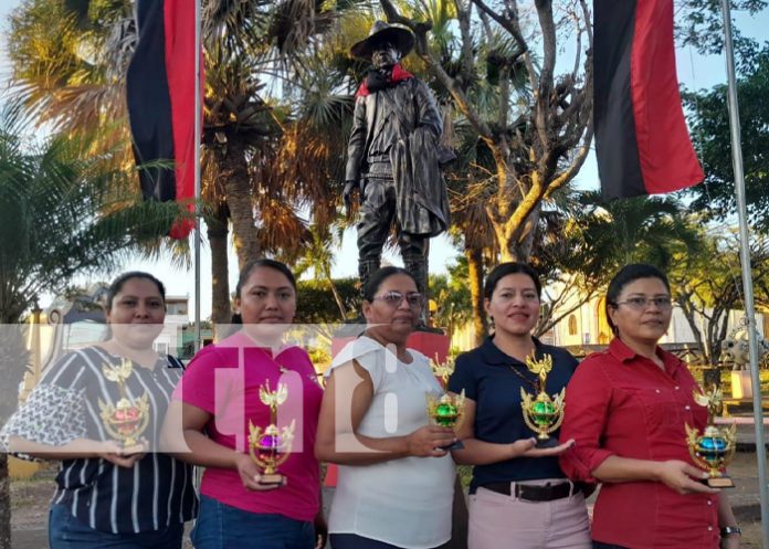 Mujeres deportistas de Diriá en Granada reciben reconocimientos