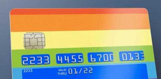 Surge la primera tarjeta de crédito LGBT+ en México