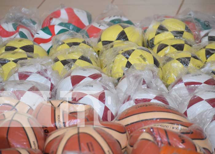 Foto: Materiales deportivos para BICU en Bilwi / TN8