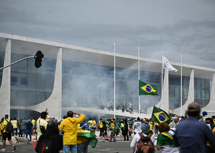 Fiscalía de Brasil acusa a 835 involucrados en intento de golpe de estado