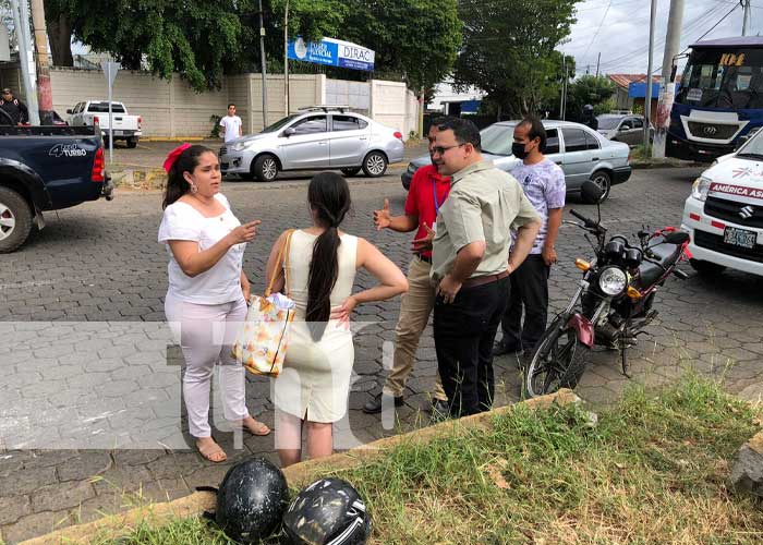 Foto: Accidente de tránsito cerca de la Rotonda El Güegüense, Managua / TN8