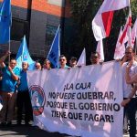 Salen a las calles de Costa Rica en defensa de seguro social