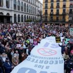 Monumental protesta en Madrid en defensa del sistema público de Salud