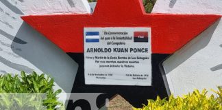 Madre de Arnoldo Quant participa en emotivo homenaje en Managua