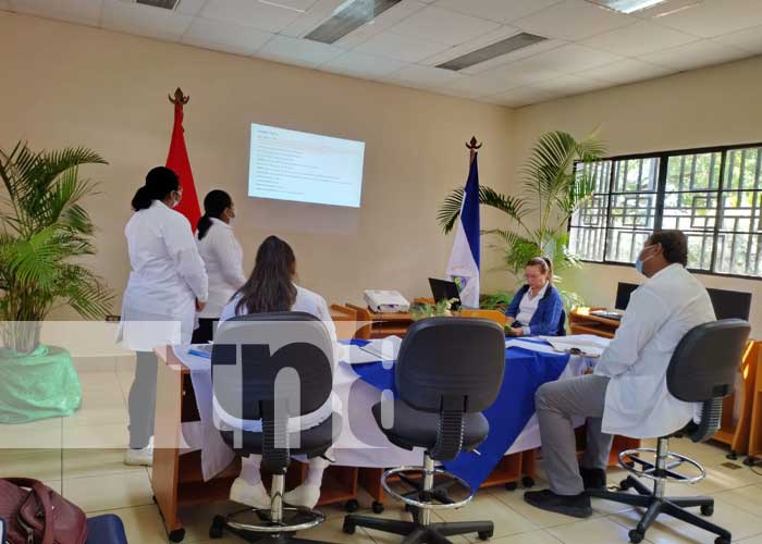 Foto: Medicina natural se aborda con especialización en Nicaragua / TN8
