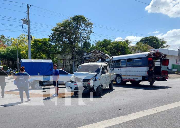 Foto: Múltiple choque deja al menos 30 golpeados en Carretera Nueva a León / TN8