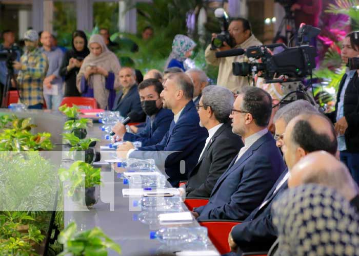 Foto: Presidente Ortega en reunión con el Canciller de Irán / TN8