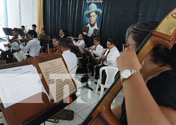 Foto: Orquesta de Nicaragua en honor al General Sandino / TN8