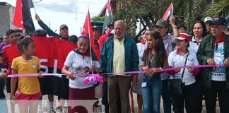 Foto: Inauguración de 3 nuevas calles adoquinadas en el barrio Padre Miguel, en Juigalpa / TN8