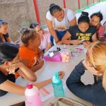 Escuelas municipales de oficios desarrollan cursos para mujeres del país