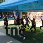 Foto: Jóvenes de Granada bailan al ritmo de música "latina" / TN8