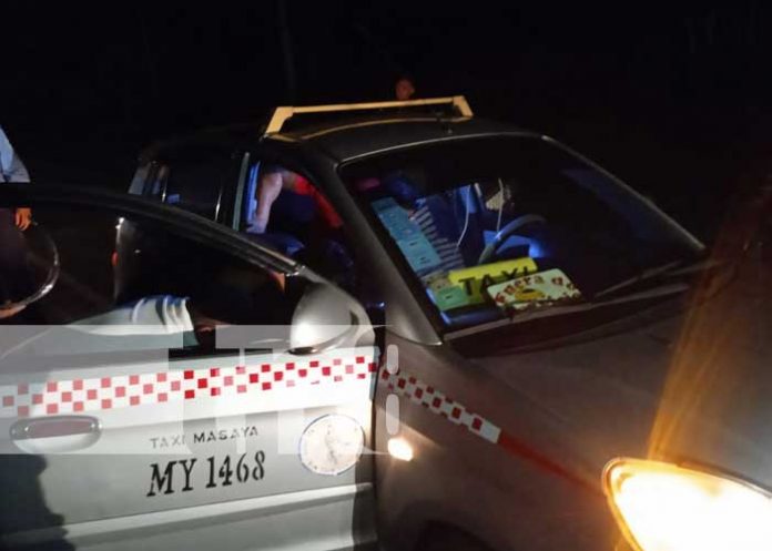 Foto: Conductor impacta a dos ciudadanos y se da a la fuga en Granada / TN8