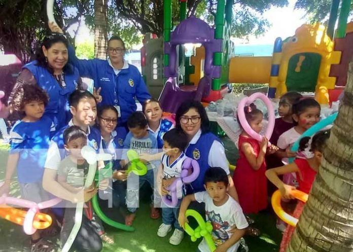 Foto: MIFAN entrega “Regalitos” a niños del CDI en La Sabaneta, Granada / TN8