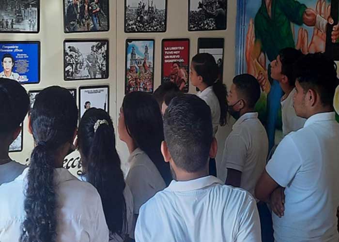 Familias de Nicaragua y turistas visitan Museos de la Revolución en todo el país