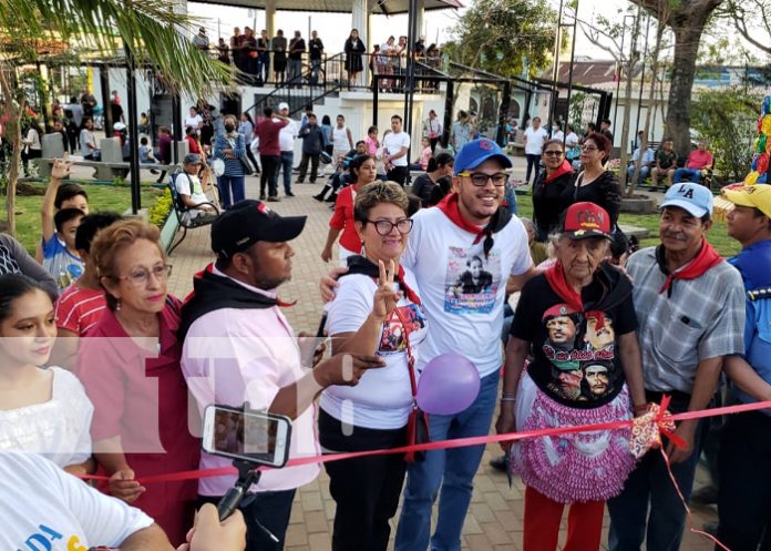 Foto: Inauguran parque central de Diriamba en el marco del día de la mujer / TN8