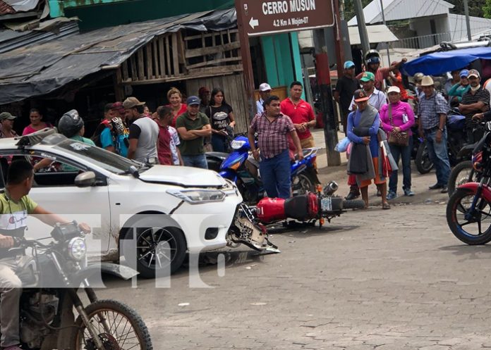 Taxista impacta a un motorizado y lo deja «golpeado» en Río Blanco, Matagalpa