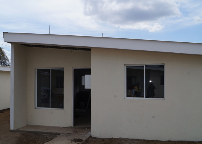 Familias, respaldadas por el GRUN, reciben viviendas en Altos de Motastepe