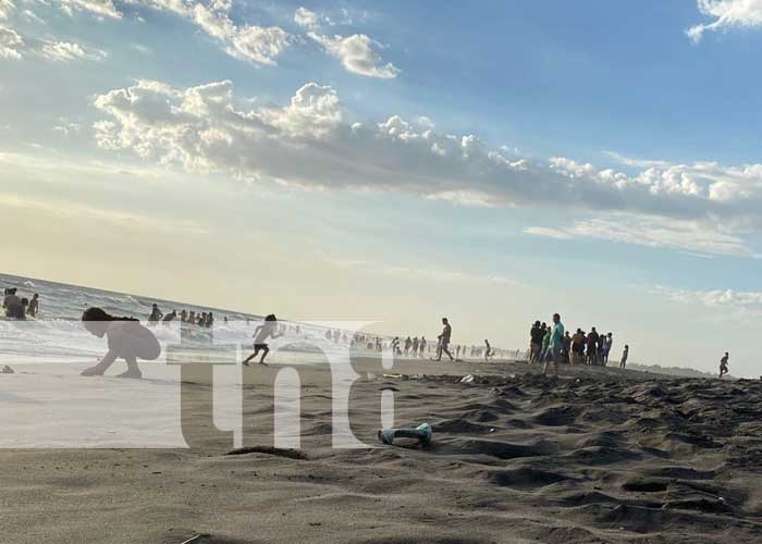 Chinandega: Playa Paso Caballo comienza a recibir veraneantes de Nicaragua