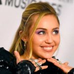 Miley Cyrus, vuelve al top 1 con su tema "Flowers"