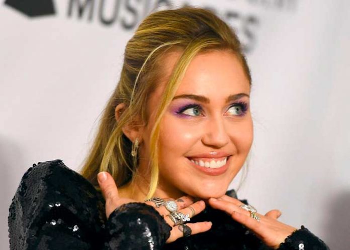 Miley Cyrus, vuelve al top 1 con su tema 