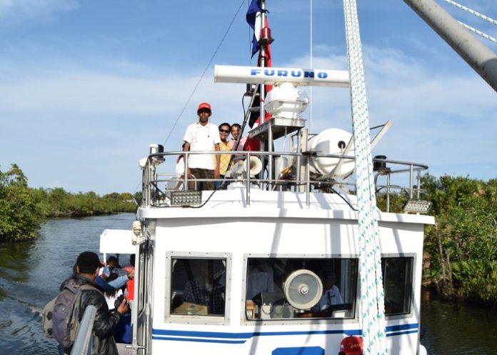 INPESCA inaugura barco de monitoreo e investigación “Bayardo Eslaquit F.”