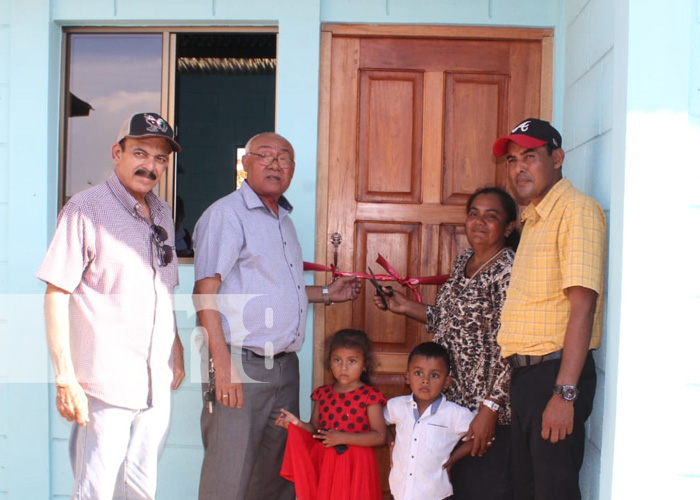 Gobierno de Nandaime , en Nicaragua, entrega cinco viviendas dignas