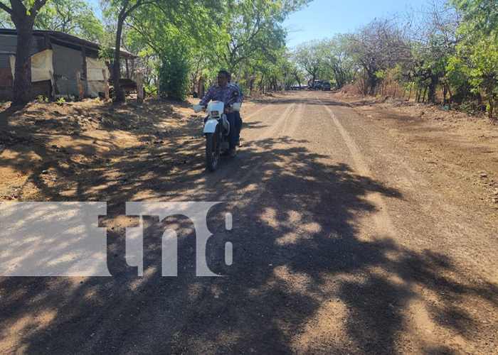 Foto: Más de 5 kilómetros de reparación de camino en Los Barzones de Sutiaba / TN8