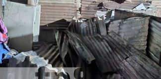 Foto: Incendio consume el cuarto de una vivienda en el barrio 31 de Diciembre, en Managua / TN8