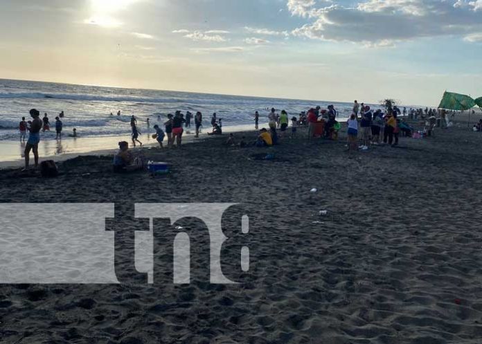 Chinandega: Playa Paso Caballo comienza a recibir veraneantes de Nicaragua