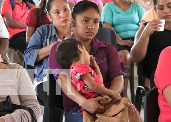 Realizan congreso: ”Mujeres Protagonistas de la Economía Familiar”, en Granada
