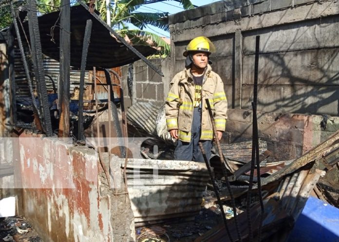 Managua: Hombre le pega fuego a su casa porque se le fue la esposa