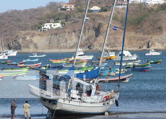 Foto: Rescate de cuatro extranjeros que quedaron a la derevia en San Juan del Sur / TN8