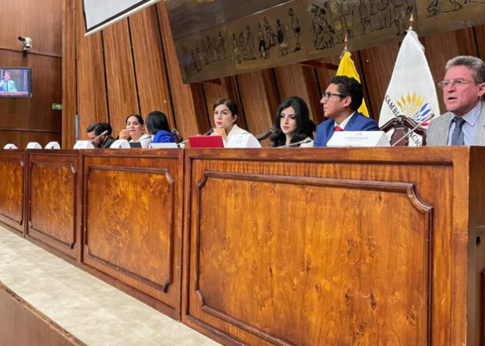 Asamblea de Ecuador debate juicio político al presidente Guillermo Lasso