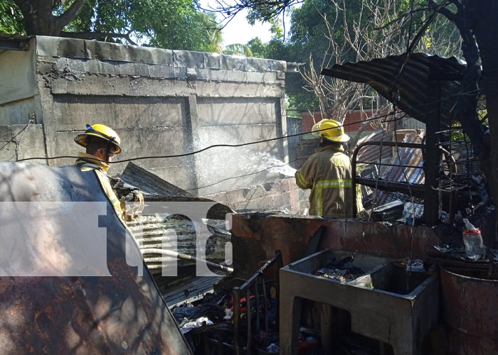 Managua: Hombre le pega fuego a su casa porque se le fue la esposa