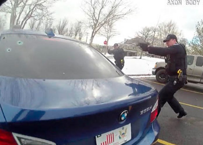 Policía de Utah le quitan la vida a tiros a joven tras negarse dejar su carro