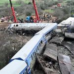 Descomunal choque frontal de dos trenes dejó 36 muertos y 85 heridos en Grecia
