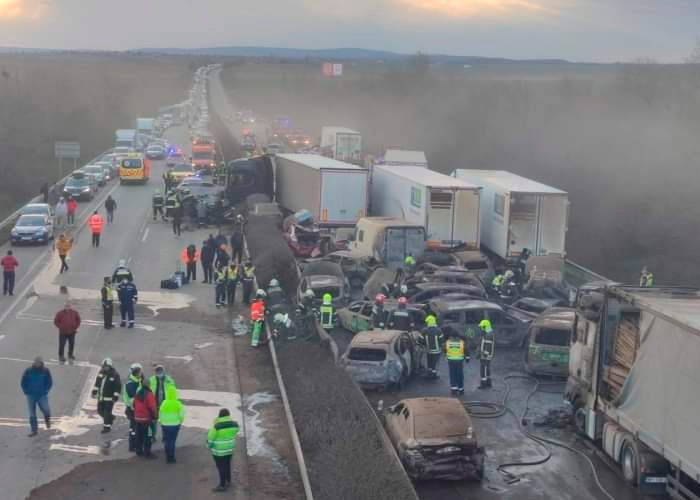 Decenas de heridos dejó un choque múltiple en una pista de Hungría