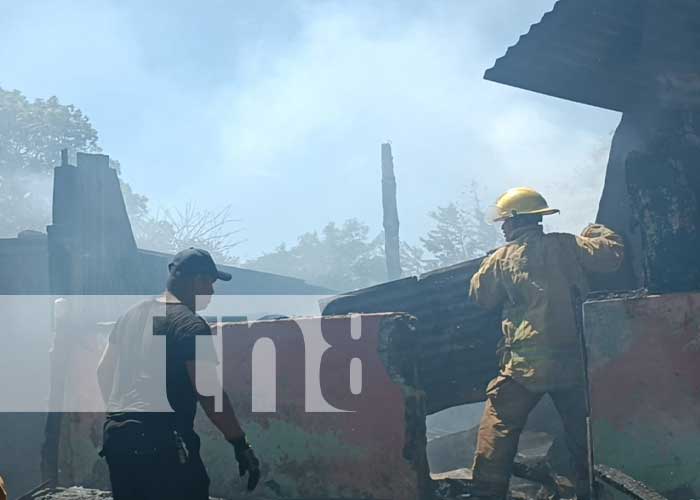 Foto: Incendio devora dos viviendas en Diriamba / TN8