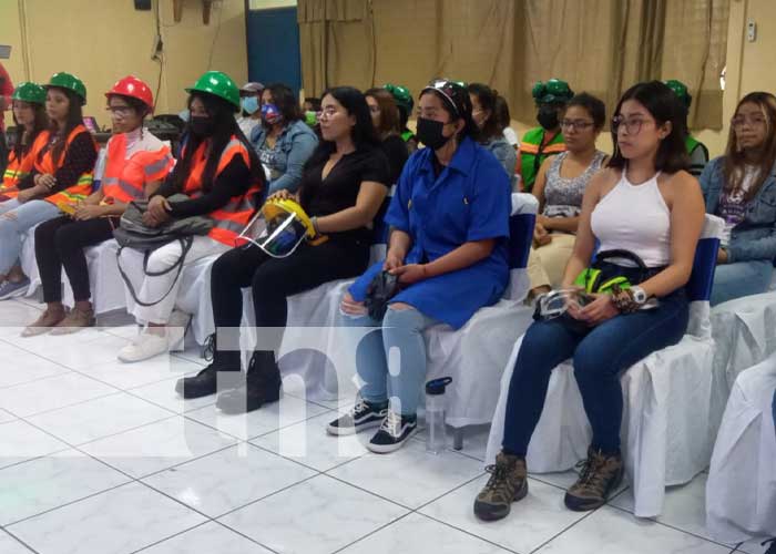 Foto: Foro con mujeres técnicas en Nicaragua / TN8