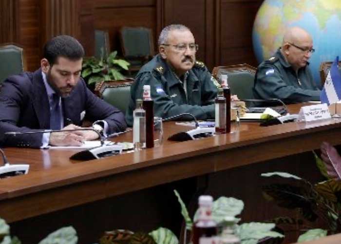 Delegación de Nicaragua en reunión con el Ministerio de Defensa de Rusia