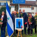 Al grito de "Sandino vive", grupos de solidaridad de Suiza, rinden homenaje al héroe de Nicaragua