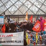 En París bloquean el museo Louvre en protesta a la reforma de pensiones