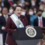 Presidenta de Honduras ordena abrir relaciones con China